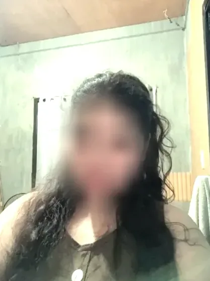 Carla, 20