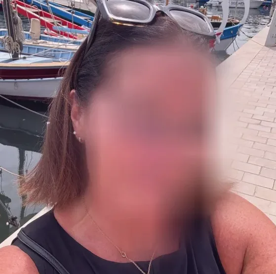 Celina, 32