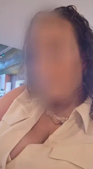 Lena, 39