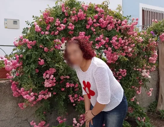 Leonie, 35