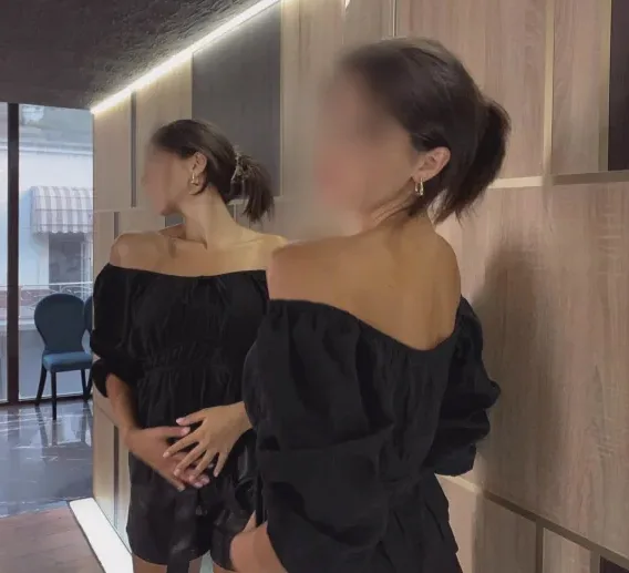 Leyla, 33