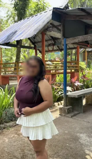 Mira, 25