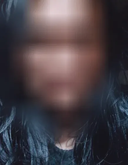 Nadja, 32