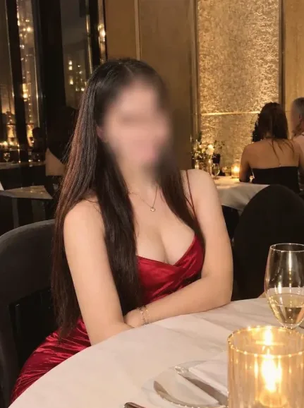 Nisa, 30