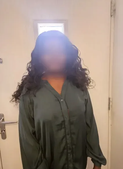 Nora, 33