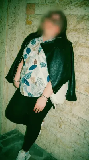 Pia, 29