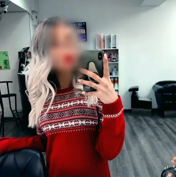 Simone, 35