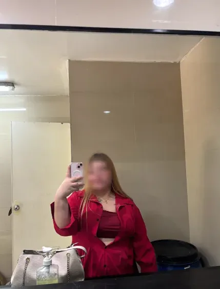 Sophia, 26